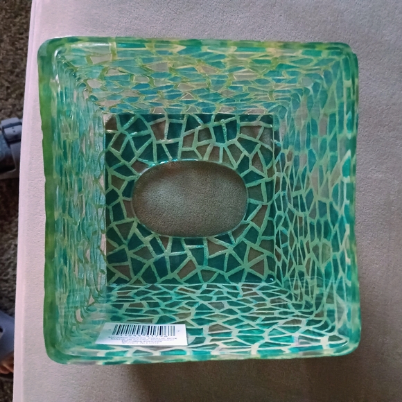 Mosaic tissue box holder - Picture 4 of 4